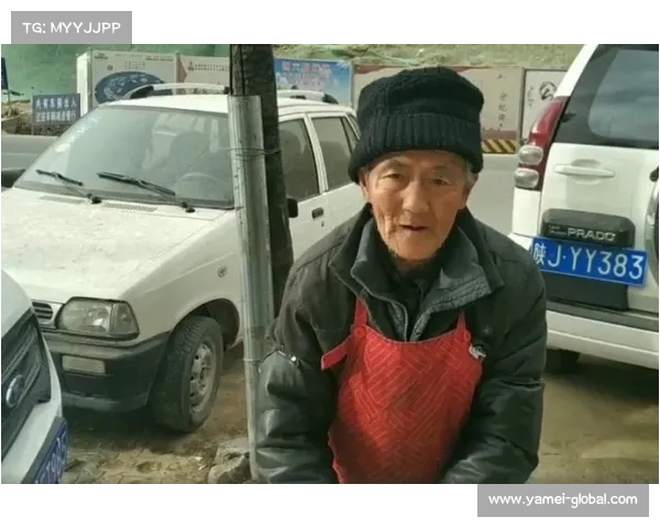 北京地铁老大爷遭网暴,女儿发声呼吁停止网络攻击:父亲已承受不住 北京地铁老大爷遭网暴,女儿发声呼吁停止网络攻击:父亲已承受不住